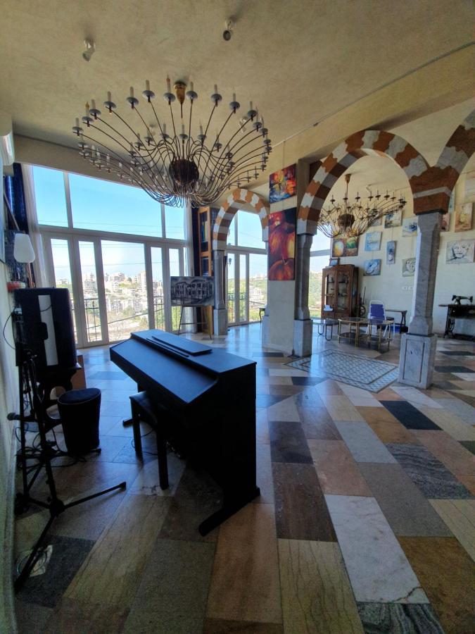 Damask Rose, Lebanese Guest House Джуния Экстерьер фото